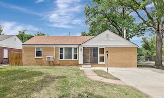 603 S Drury Ln, Wichita, KS 67207