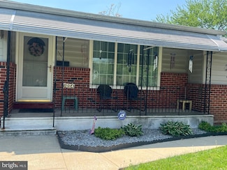 1004 Yarnall St, Chester, PA 19013