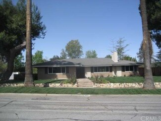 5561 Cornwall Ave, Riverside, CA 92506