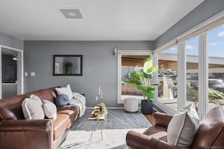 4039 Hope St, San Diego, CA 92115