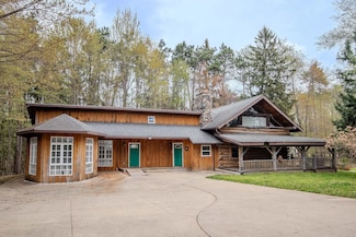 22025 Airline Rd, Sturgis, MI 49091