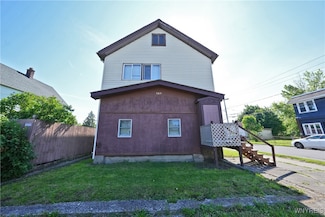 563 Hopkins St, Buffalo, NY 14220