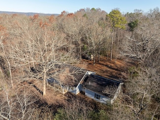 8425 W Crabtree Rd, Soddy-Daisy, TN 37343