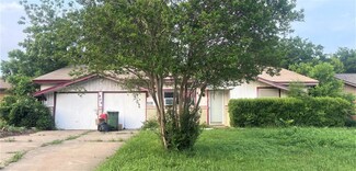 409 Roberts Cir, Arlington, TX 76010