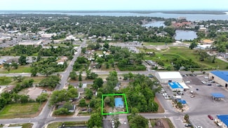 530 E 7th Ct, Panama City, FL 32401