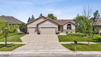1421 55th Ave S, Fargo, ND 58104