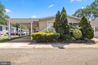 14548 Iberia Cir, Chantilly, VA 20151