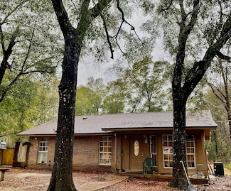3952 Fern Barrow Rd, Crestview, FL 32539