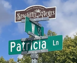 2215 W St, Merced, CA 95340