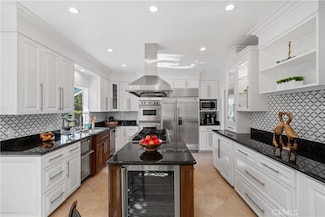 7901 Berger Ave, Playa Del Rey, CA 90293