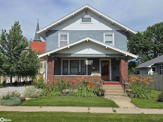 402 N Pine St, Creston, IA 50801