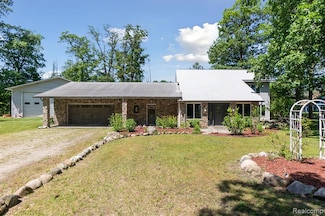 3990 S Sashabaw Rd, Clarkston, MI 48348