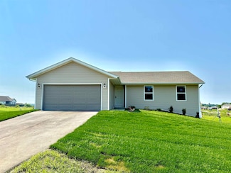 708 E Maple Beach Dr, Edgerton, WI 53534