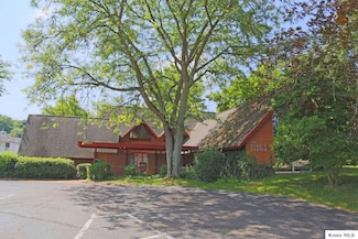 200 Eastwood Dr, Mount Vernon, OH 43050