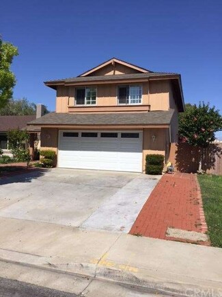 5471 E Village Dr, Commerce, CA 90040