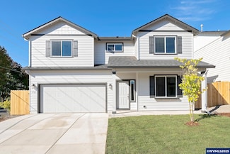 888 S 9th St, Harrisburg, OR 97446
