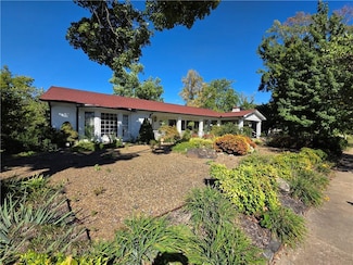 610 W Central Ave, Bentonville, AR 72712