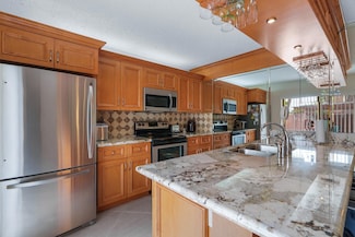 6021 NW 54th Ln, Tamarac, FL 33319