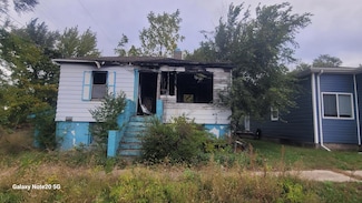 824 E 15th Ave, Gary, IN 46407