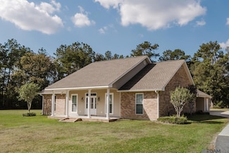 29581 Wimberly Ln, Livingston, LA 70754