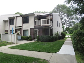 217 Birchwood Rd, Coram, NY 11727