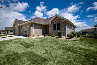 234 River Park Dr, Middlebury, IN 46540