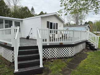 4 Huntington Dr, Plattsburgh, NY 12901
