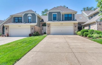2716 Burton Dr, Westchester, IL 60154