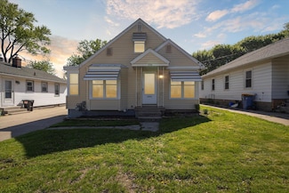 1354 Houseman Ave NE, Grand Rapids, MI 49505