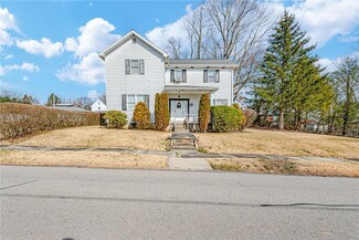 904 Mulberry St, Scottdale, PA 15683
