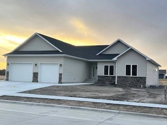 104 Birch St, Paxton, NE 69155