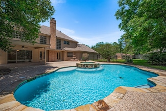 13419 Paradise Valley Dr, Houston, TX 77069