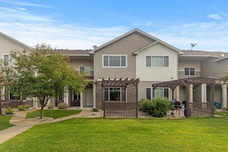 174 Shetland Ln, Circle Pines, MN 55014