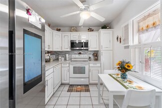 2871 Somerset Dr Unit 102, Lauderdale Lakes, FL 33311