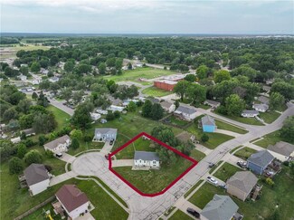204 Lacy Ln Unit 204, Belton, MO 64012