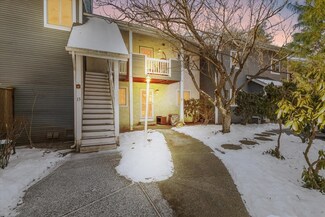 24 Magnolia St Unit 2C/12, Attleboro, MA 02703