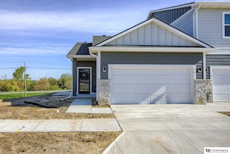 4634 Schilling Ct, Bellevue, NE 68133