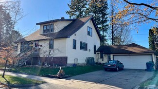 322 N 8th Ave, Wausau, WI 54401