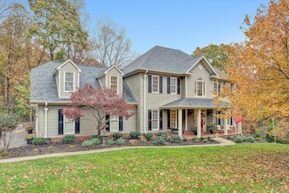 5431 Ridgelea Estates Dr, Roanoke, VA 24018