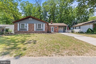 714 Jefferson Dr, Blackwood, NJ 08012