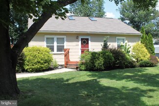 228 Sunset Ave, Hightstown, NJ 08520