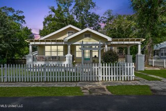 163 Iberville Dr, Biloxi, MS 39531