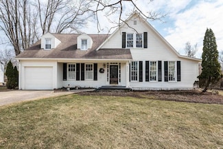 921 S Sheridan Dr, Bloomington, IN 47401