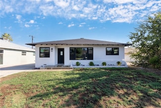 557 E Trenton St, San Bernardino, CA 92404