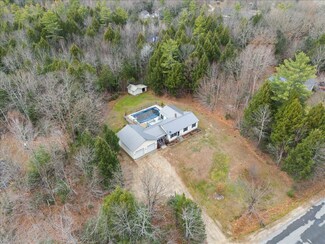 86 Back Cove Dr, Turner, ME 04282