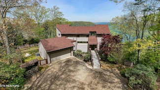 12 S Bluff Rd, Chattanooga, TN 37419