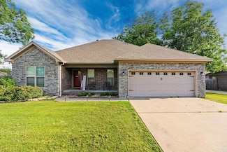 6 Jared Ln, Conway, AR 72032