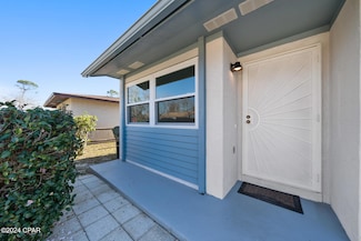 907 Bradley Cir, Lynn Haven, FL 32444