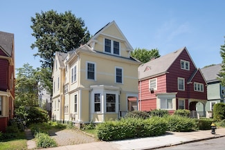 10 Howes St, Dorchester, MA 02125