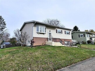 806 Faith Dr, Catasauqua, PA 18032